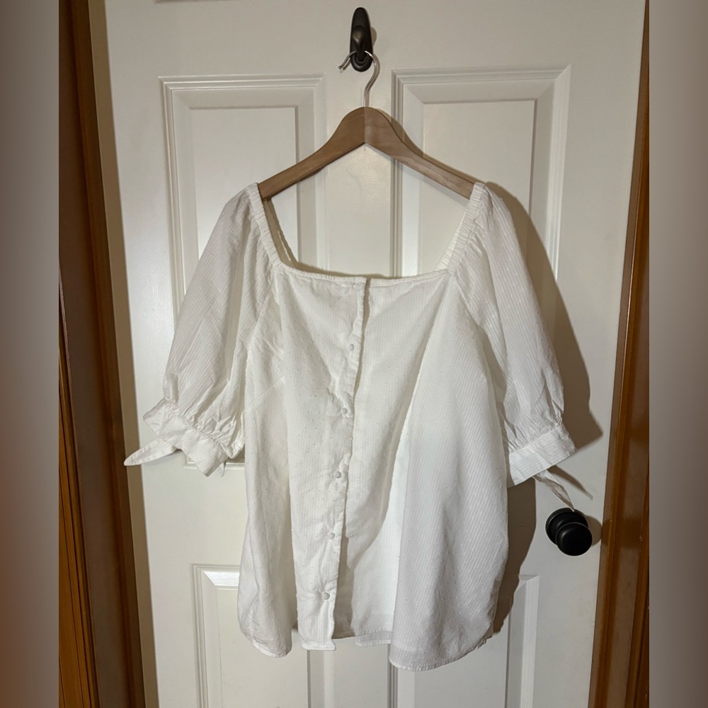 Lauren Conrad Swiss dot top